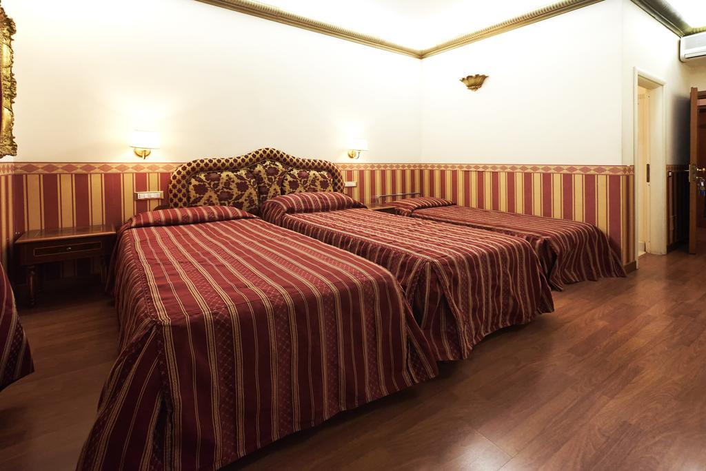 Barberini Suites Rome Bilik gambar